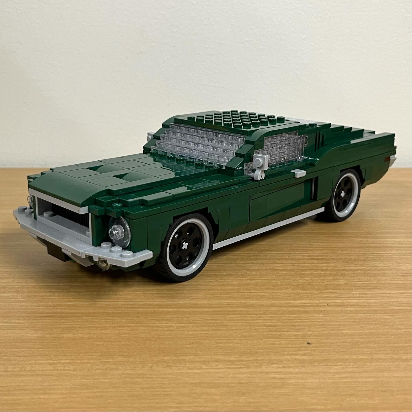 LEGO Mustang im Maßstab von 1:20