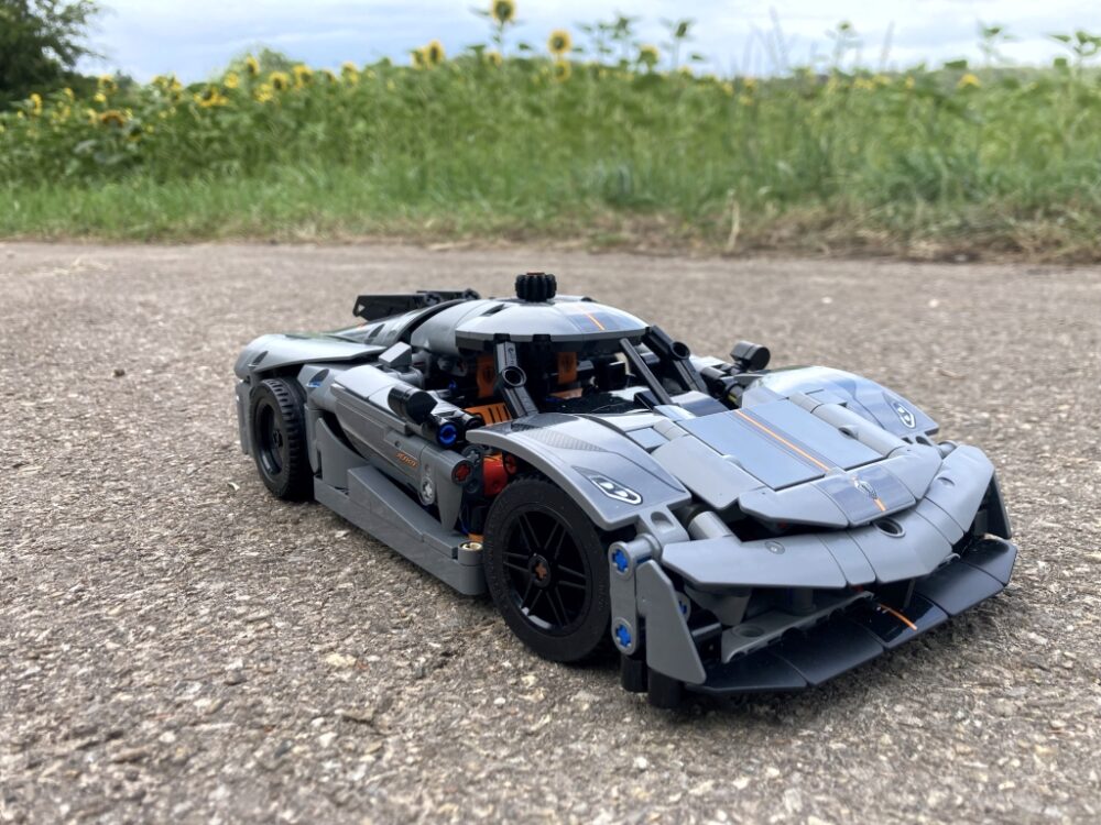 LEGO Technic 42173 Koenigsegg Jesko Absolut Supersportwagen in Grau