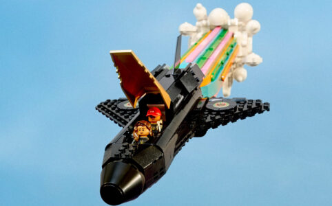 LEGO 10391 Over the Moon