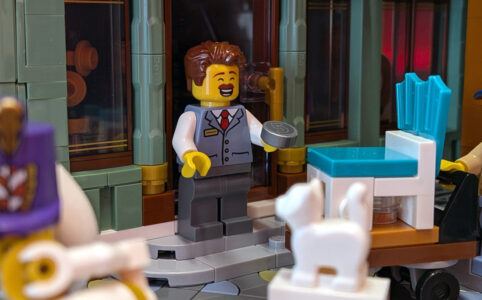 LEGO Modular Building 11371 Shopping Street