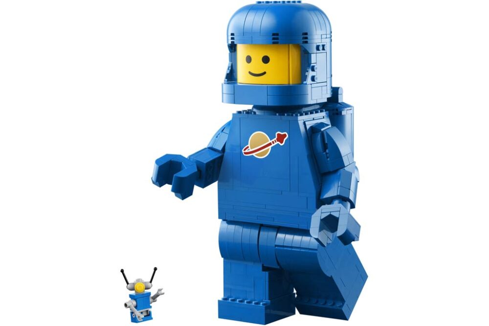 LEGO 40921 Scaled-Up Blue Astronaut Minifigure