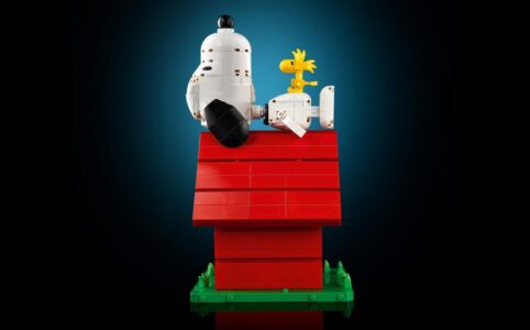 LEGO Ideas 21368 Peanuts: Snoopy's Doghouse