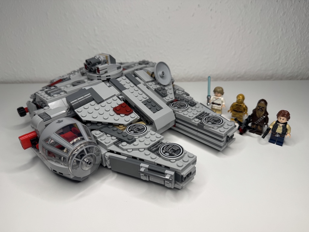 LEGO Star Wars 75426 SMART Play: Millennium Falke
