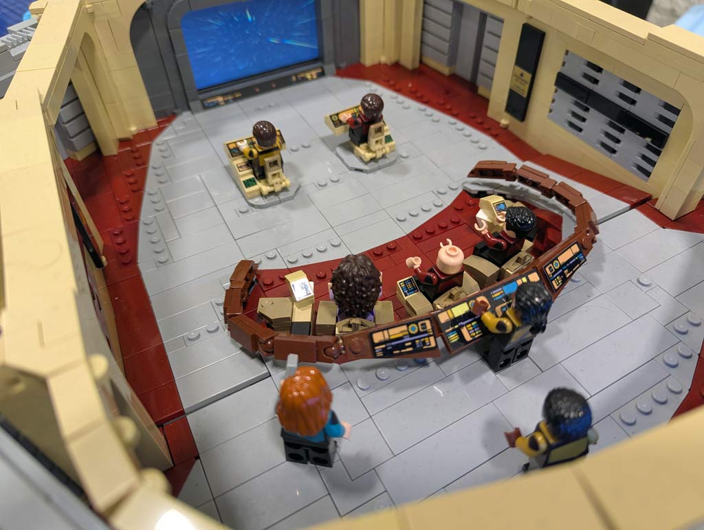 LEGO Star Trek Enterprise D: Brücke!