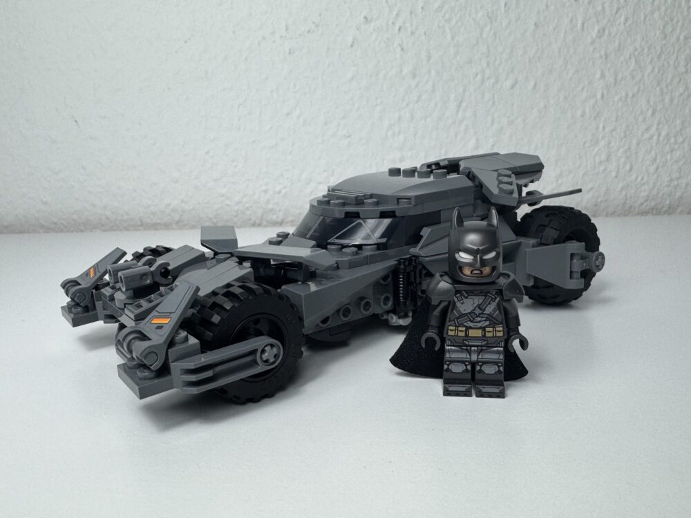 LEGO DC 76331 Batman v Superman Batmobil