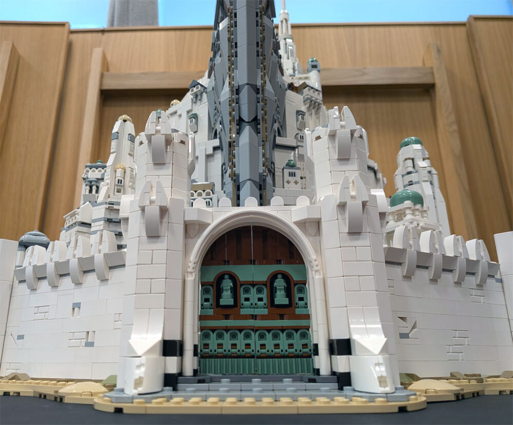 LEGO Icons 11377 The Lord of the Rings Minas Tirith