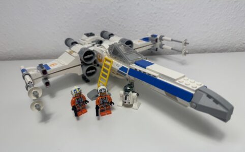 LEGO Star Wars 75460 Neuer Republikanischer X-Wing Starfighter | © Max Mohr