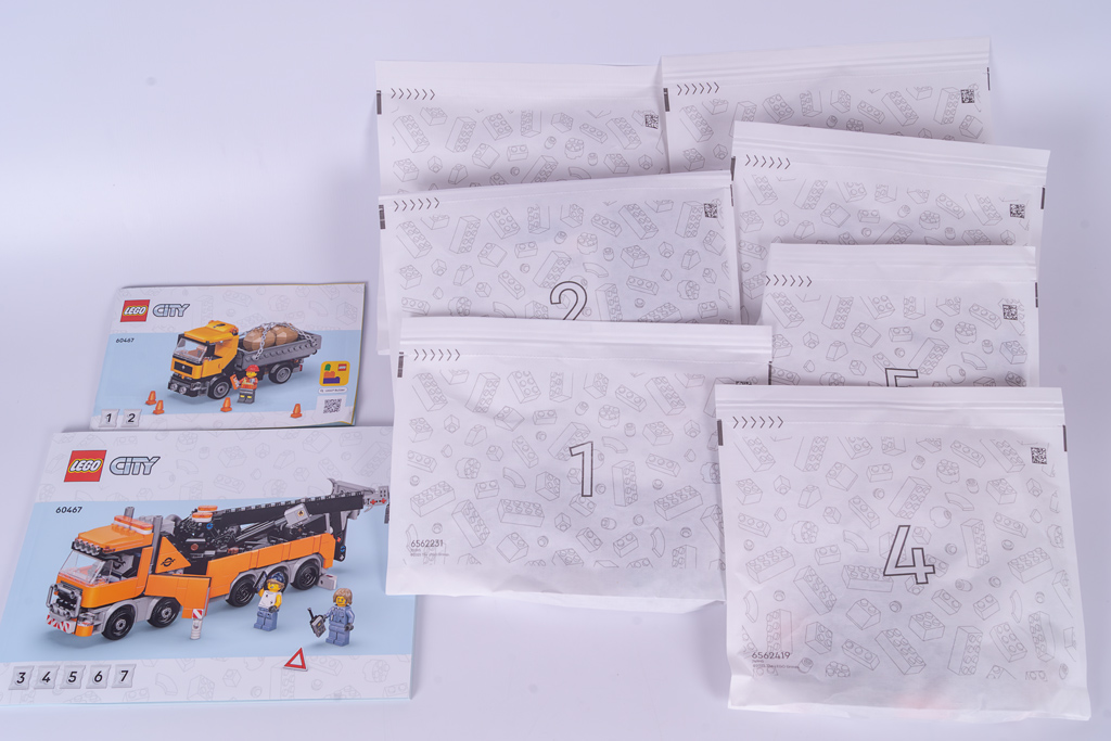 LEGO City 60467 Schwerlast-Abschleppwagen mit Kran: Setumfang
