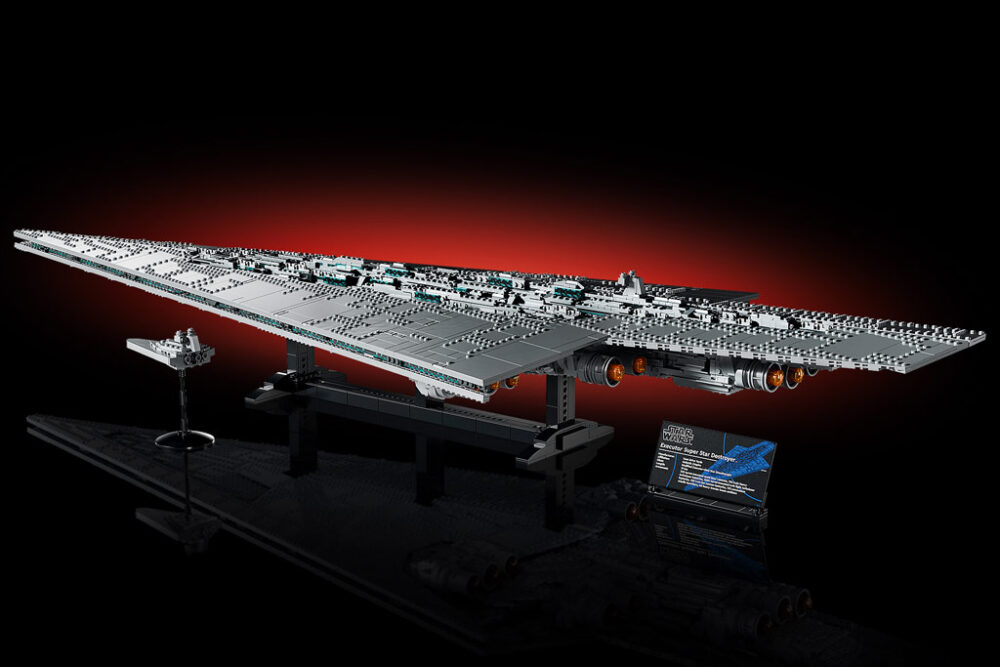LEGO Star Wars 75457 UCS Executor Super Star Destroyer